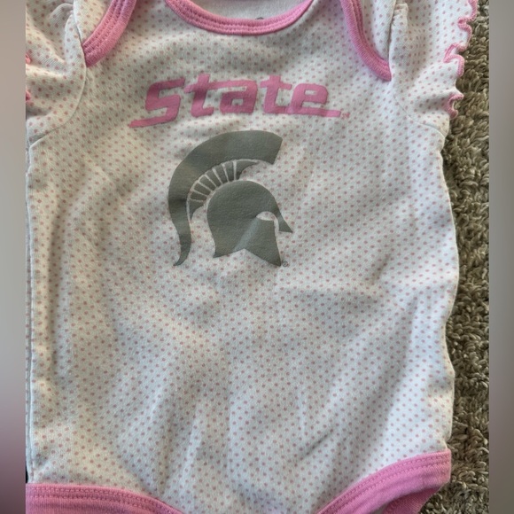 Michigan State Spartans Baby Girl Bodysuit Set Pink & Green- Size 0-3 Months - Picture 3 of 13